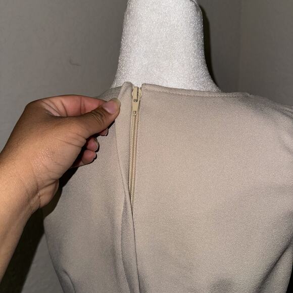 XOXO VTG Blouse Top Womens Medium Beige Embroidered Floral Back Zip Cottage Core - Picture 4 of 8